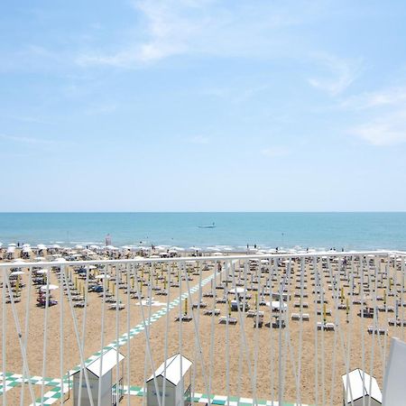 Hotel Montecarlo 3 Stelle Superior 卡奥莱 外观 照片